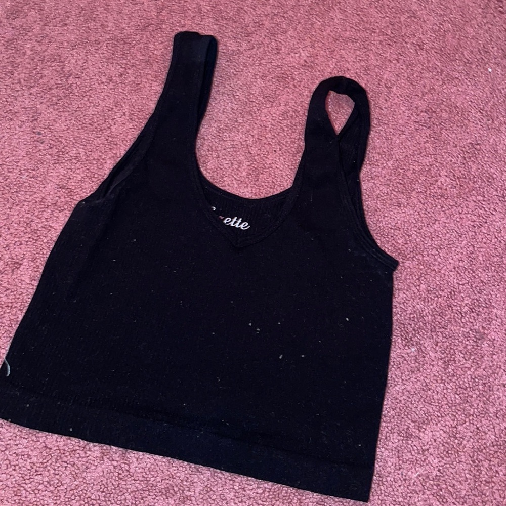 black tank cropped